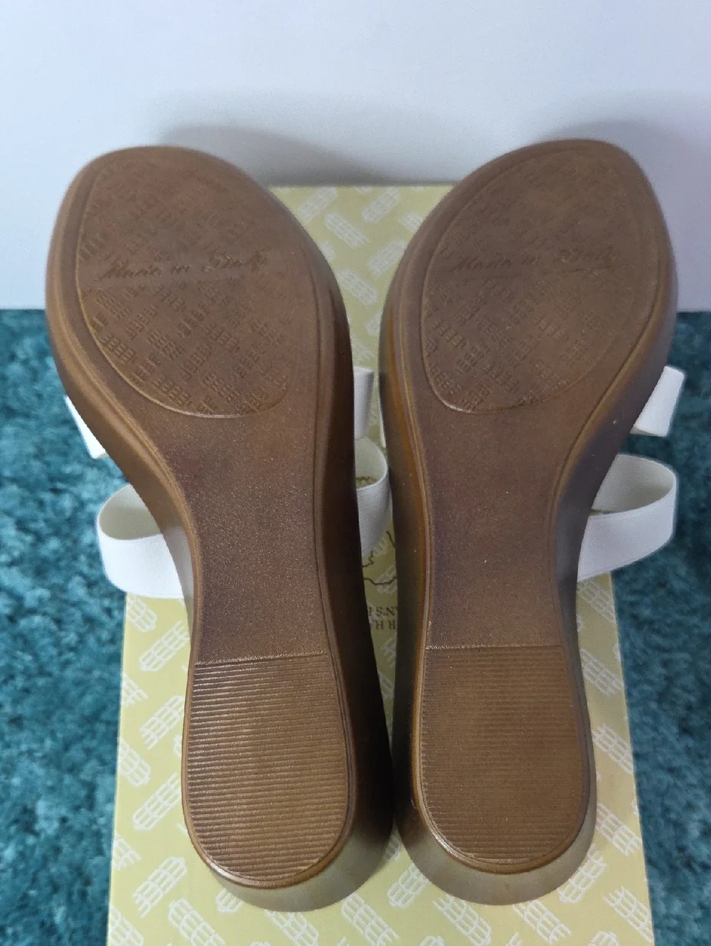 Italian Shoemakers Storytime Ivory Floral Wedge Sandals Size 8 Italy - Picture 7 of 8